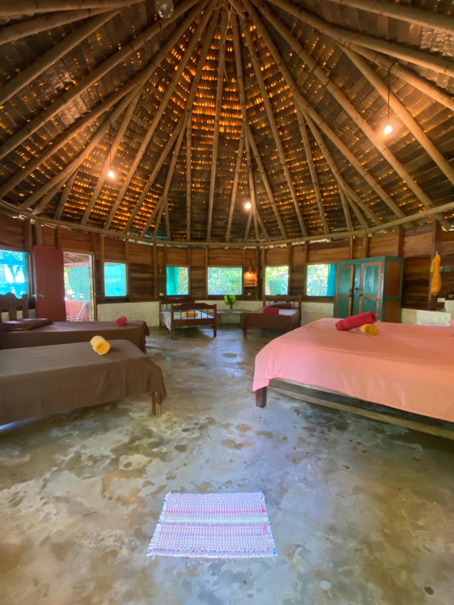Rancho Burica Hotel Pavones  Eksteriør billede
